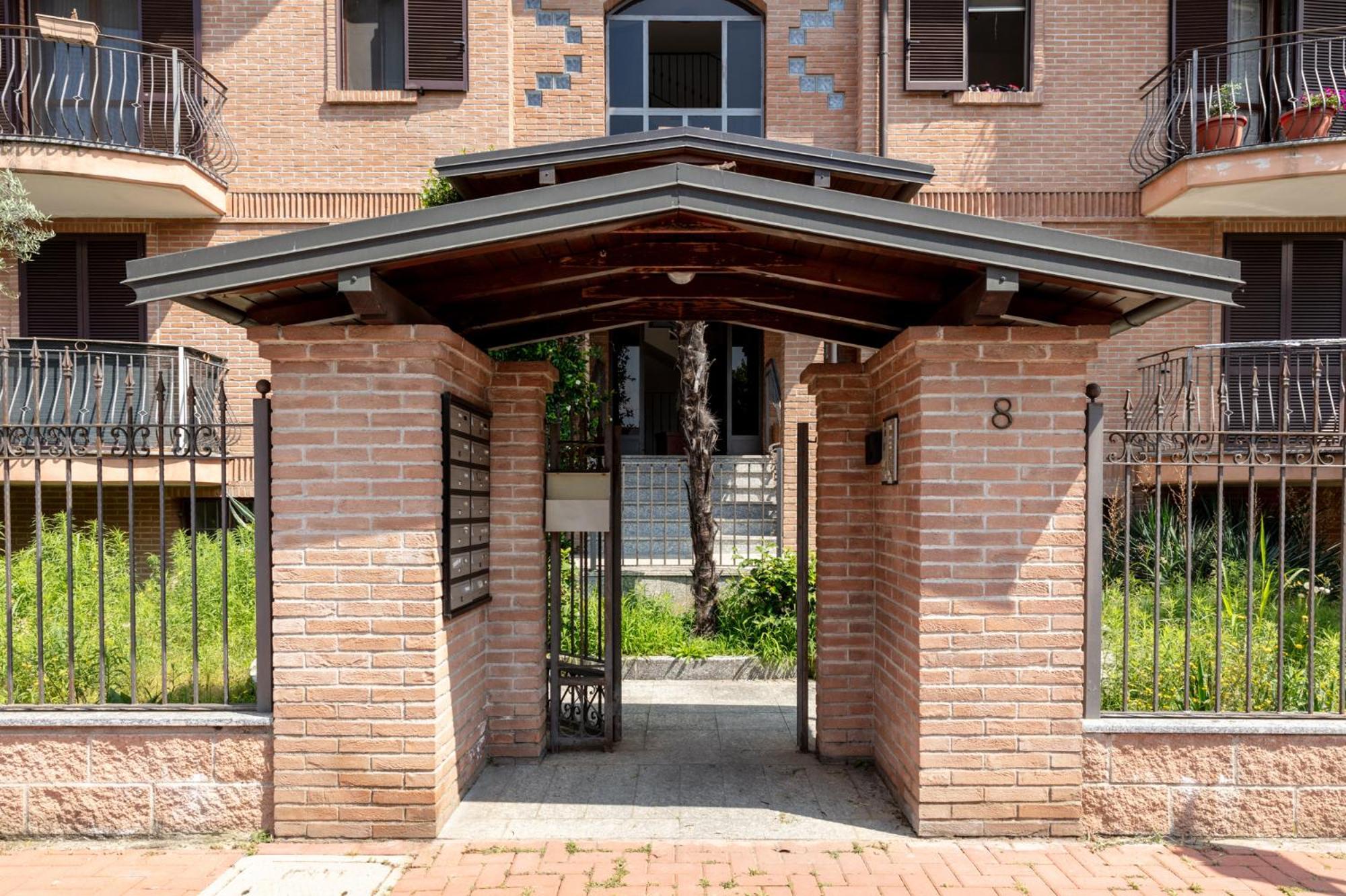 Dehomes - Relax & Business Apartments Buccinasco Ngoại thất bức ảnh